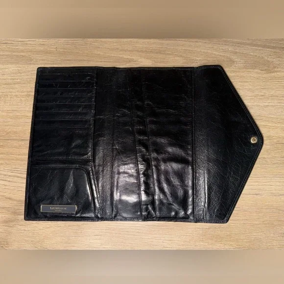 LIZ CLAIBORNE Black Leather Envelope Clutch Wallet. Elegant black leather. - Picture 2 of 6